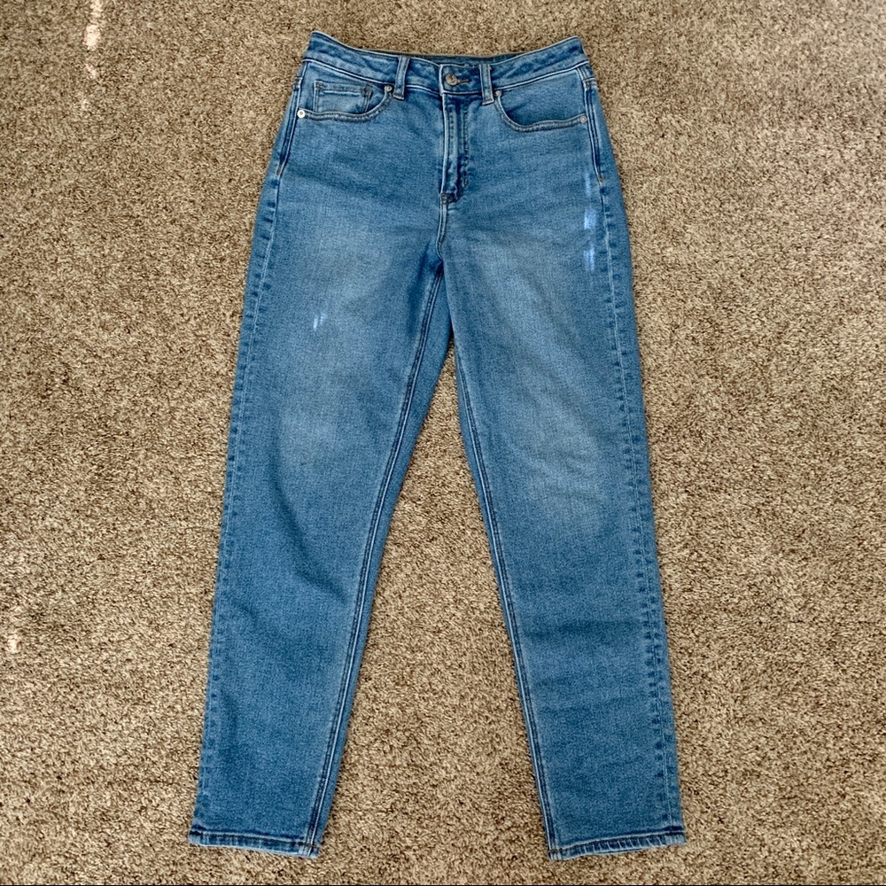 American Eagle mom jean